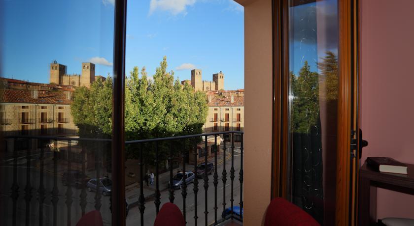 Отель Hotel HC Sigüenza
