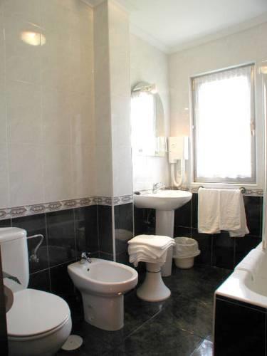Отель Hotel Quinfer