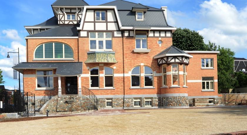 Отель Villa Saporis