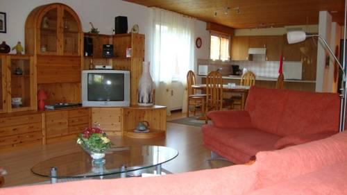 Отель Ferienwohnung in Chalet