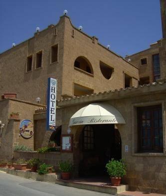 Отель Hotel Garzia