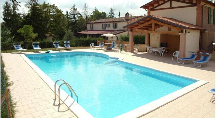 Отель Agriturismo e Cantina La Sabbiona