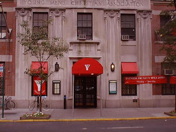 YMCA Vanderbilt - Shared Bathroom