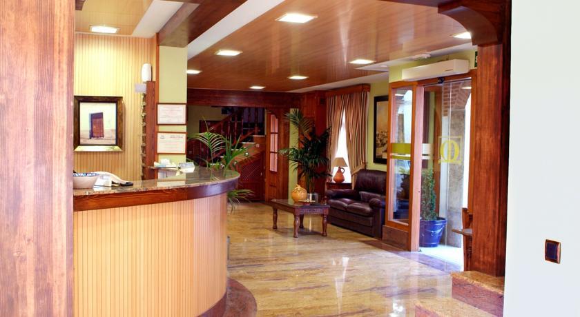 Отель Hotel Menano