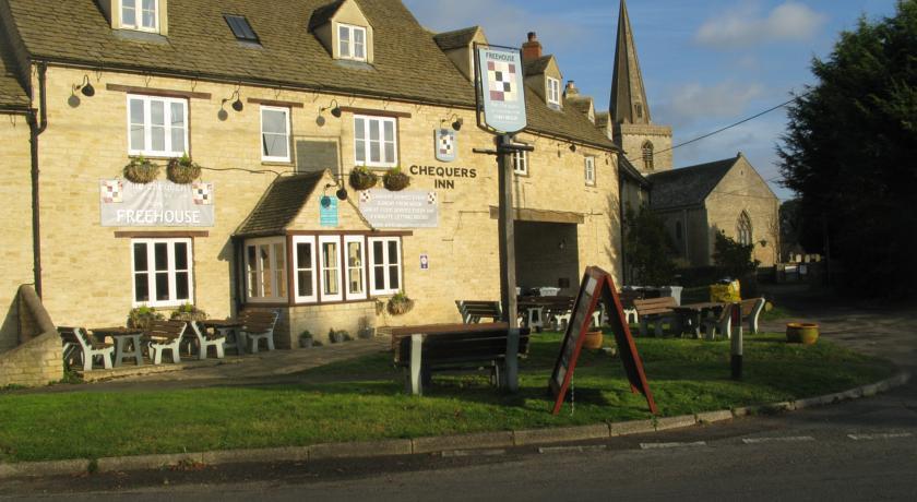 Отель The Chequers