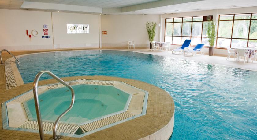 Отель Windlestrae Hotel & Leisure Club