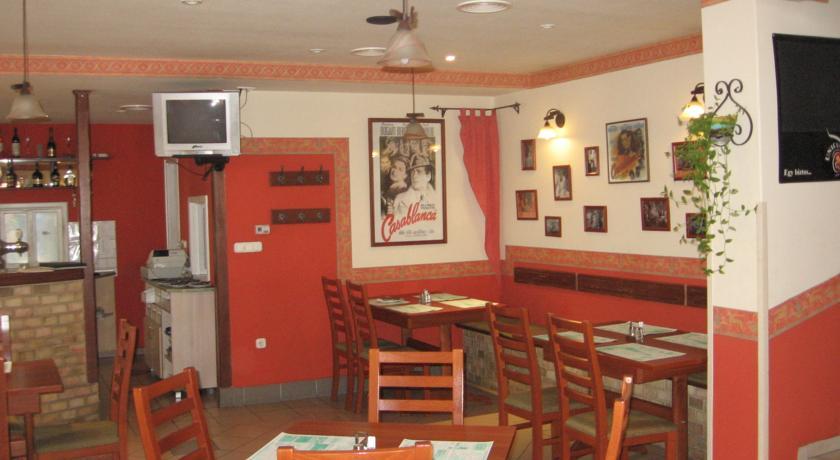 Мини-отель Casablanca Rooms and Restaurant