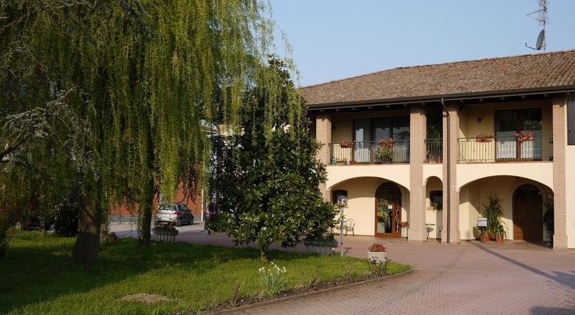 Отель Agriturismo I Salici