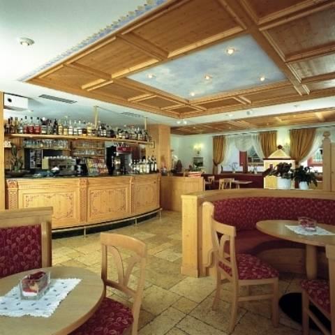 Отель Hotel Alba Wellness & Spa