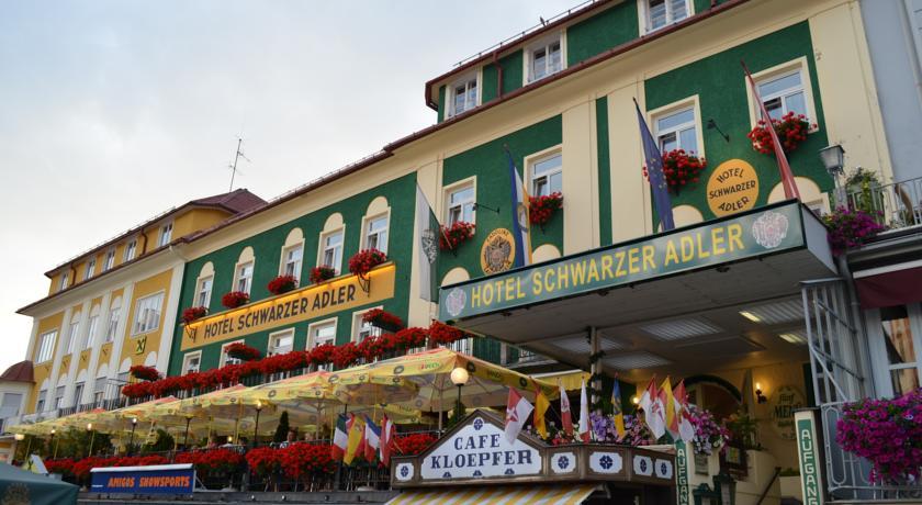 Отель Hotel Schwarzer Adler