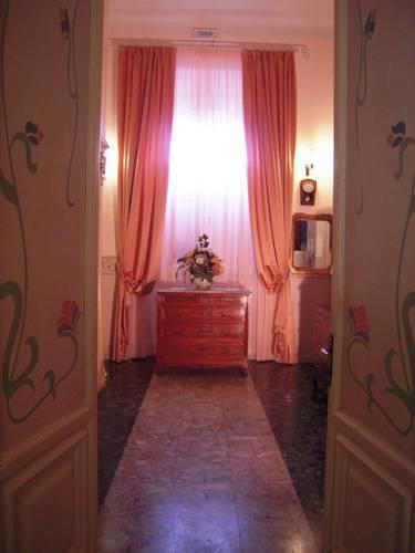 Отель Hotel Italia