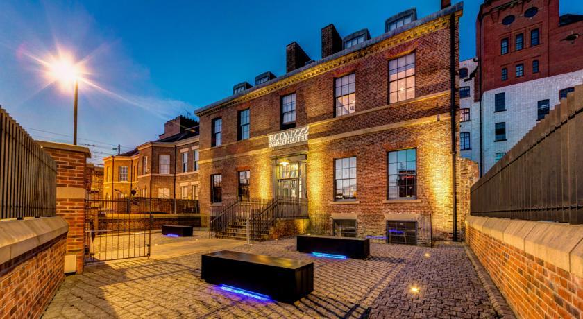 Апартаменты Roomzzz Newcastle City