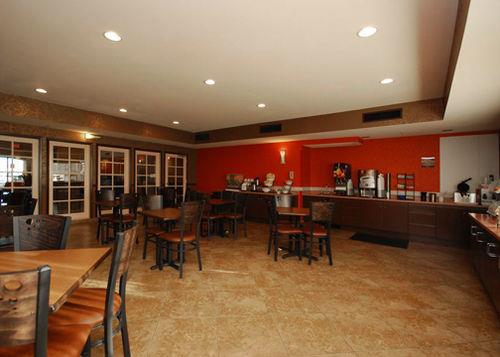 Отель Comfort Inn And Suites