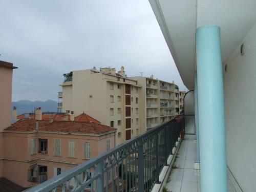 Cannes 3008