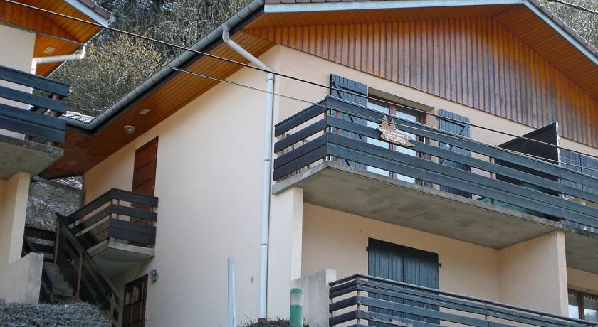 Апартаменты Chalets Les Brimbelles