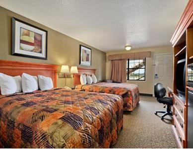 Отель Days Inn Monroe