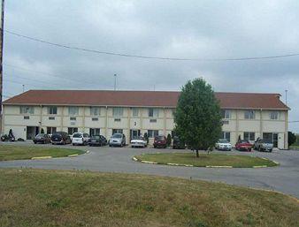 Отель Knights Inn Wapakoneta	  