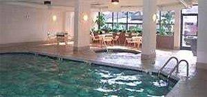 Отель Drury Inn and Suites Frankenmuth
