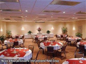 Отель Holiday Inn NEW BRAUNFELS