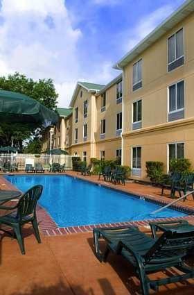 Отель Hampton Inn & Suites New Orleans Elmwood