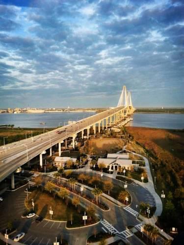 Отель Shem Creek