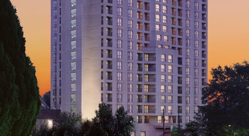 Отель Atlanta Marriott Suites Midtown