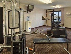 Отель Ramada Perryville