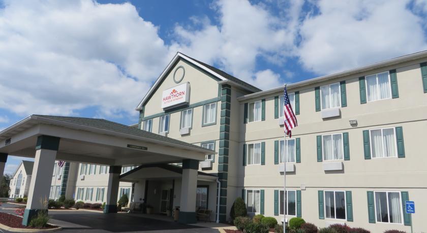 Отель Hawthorn Suites Akron Seville