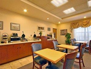 Отель Baymont Inn And Suites Plymouth