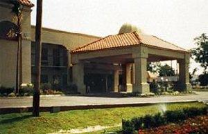 Отель Baymont Inn & Suites Tillman's Corner  Mobile