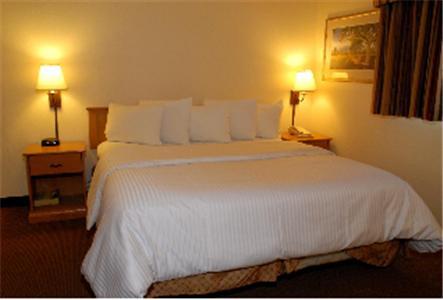 Мини-отель GuestHouse International Hotel & Suites
