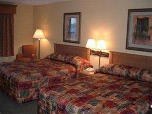 Отель Comfort Inn & Suites