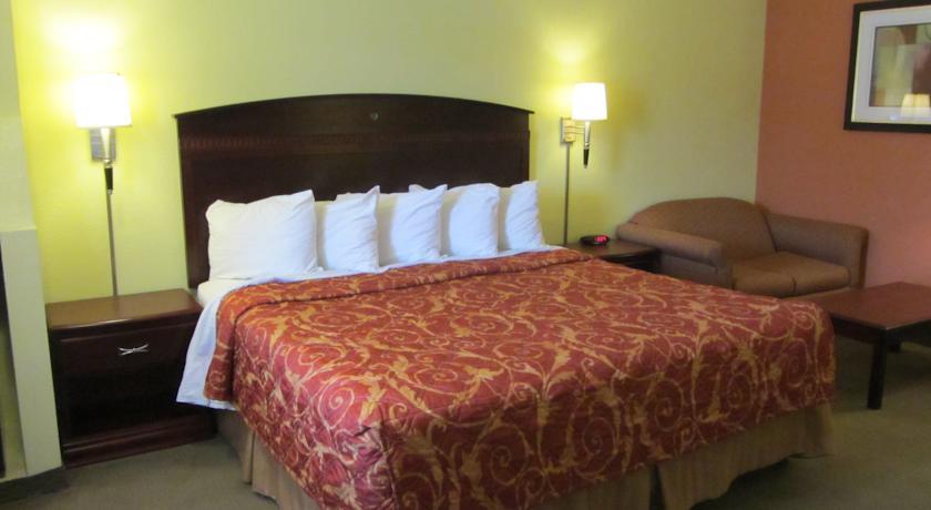 Отель Days Inn Plainview