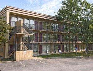 Отель Days Inn Fort Wright