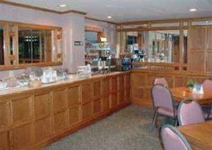 Отель Econo Lodge Inn & Suites