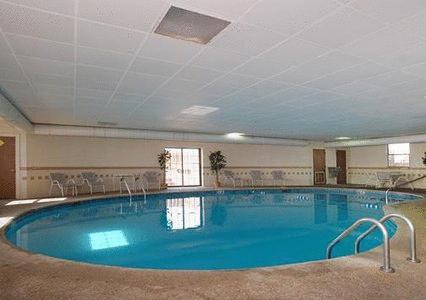 Отель Quality Inn Newton	