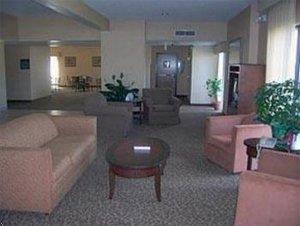 Отель Quality Inn & Suites