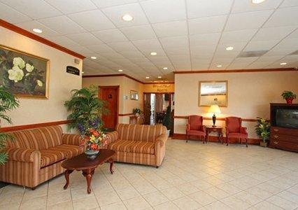 Отель Quality Inn & Suites