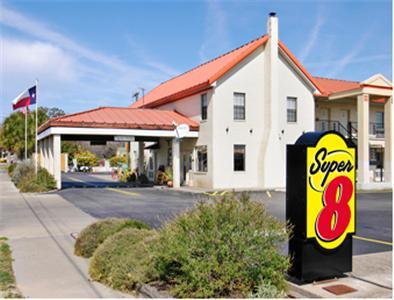 Отель Super 8 Motel- Fredericksbug