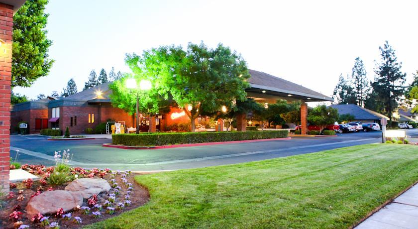 Отель Piccadilly Inn Shaw