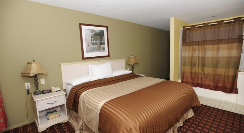 Отель Pacific View Inn & Suites 