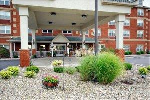 Отель Country Inn & Suites 