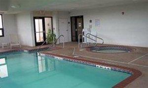 Отель Comfort Inn & Suites
