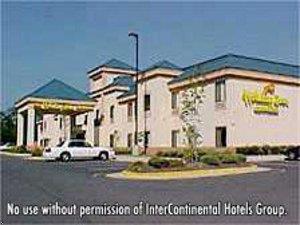 Отель Holiday Inn Express STAFFORD-GARRISONVILLE RD