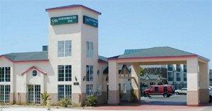 Мини-отель Guesthouse International Inn & Suites - Oceanside