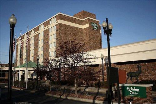 Отель Holiday Inn Neenah