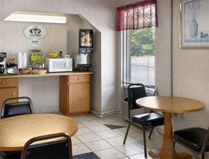 Отель Super 8 Motel - Spindale Frst City Rfdt Area