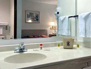 Отель Super 8 Motel 