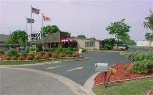 Отель AMERICAS BEST VALUE INN AND SUITES-MONROE