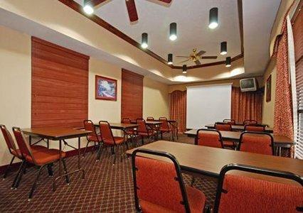 Отель COMFORT INN MONTGOMERY EAST